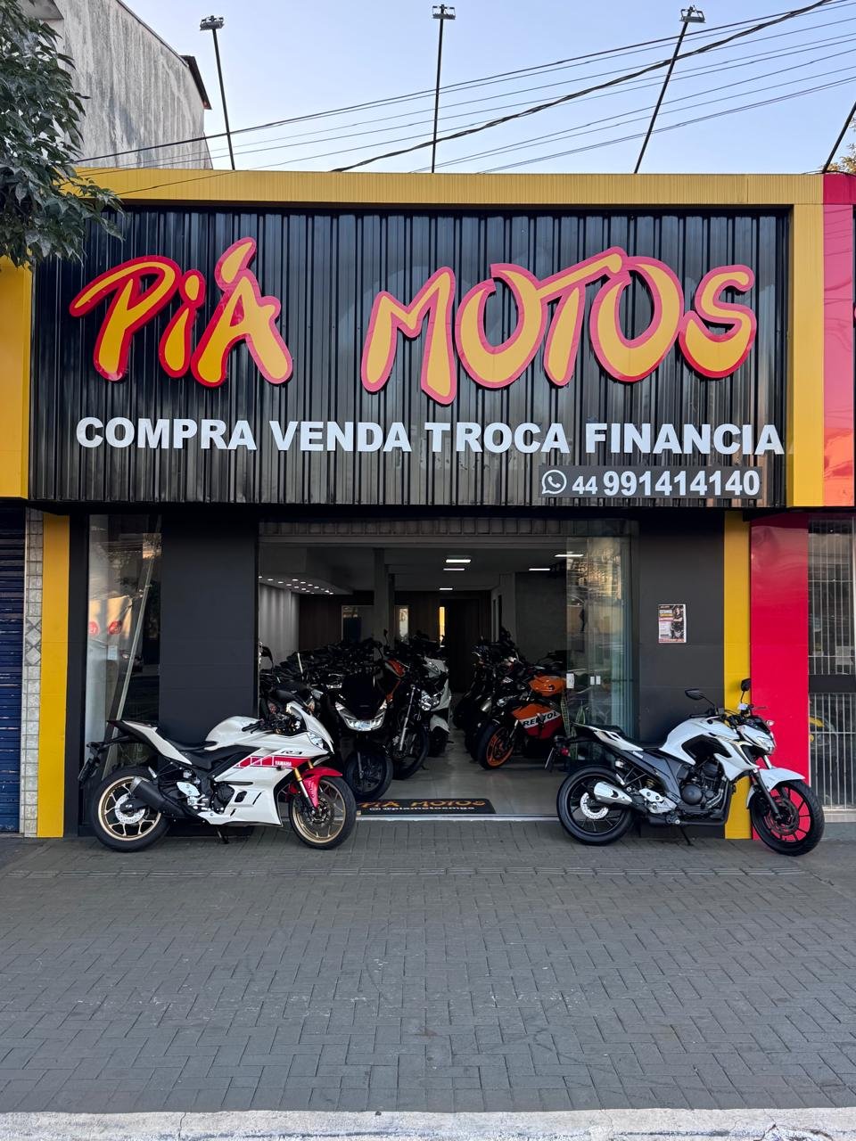 Fachada da loja Piá Motos